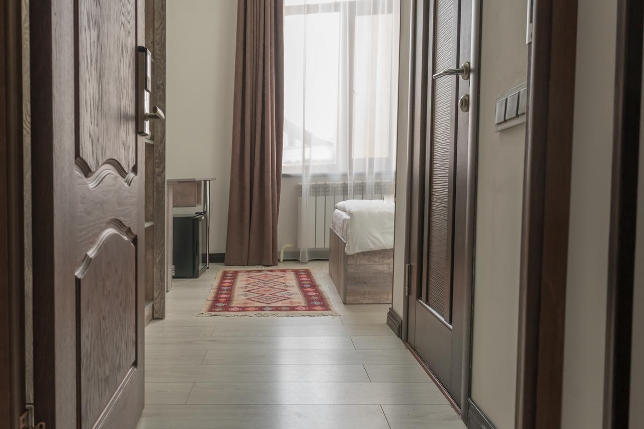 Home Guest Residence Bishkek Exterior photo